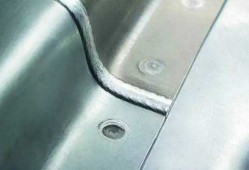 铝怎么样焊接到钢上_铝怎么样焊接到钢上不生锈