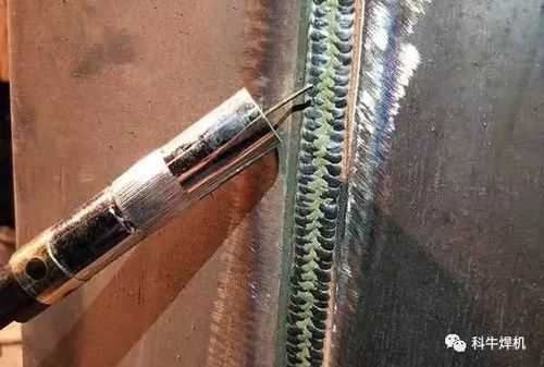 悬挂焊工作视频-悬挂焊二保焊怎么样焊接好  第3张